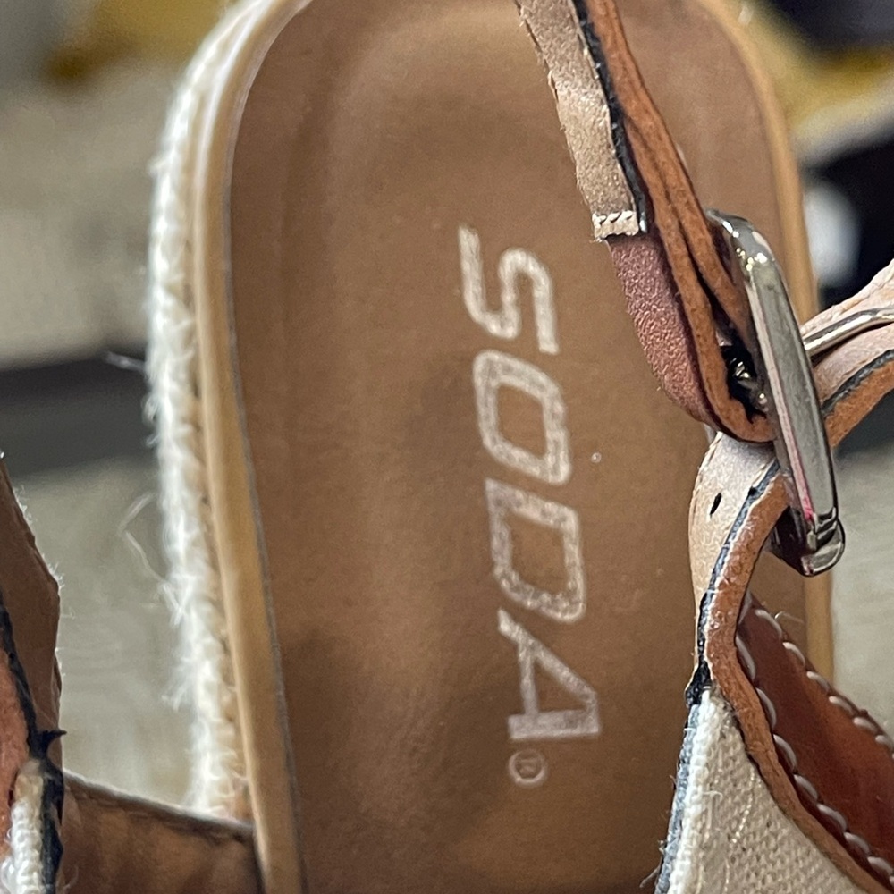 Soda Jafari Cream and Brown Platform Espadrilles Ruched Canvas Wedge Heel 6.5​ - Picture 3 of 7